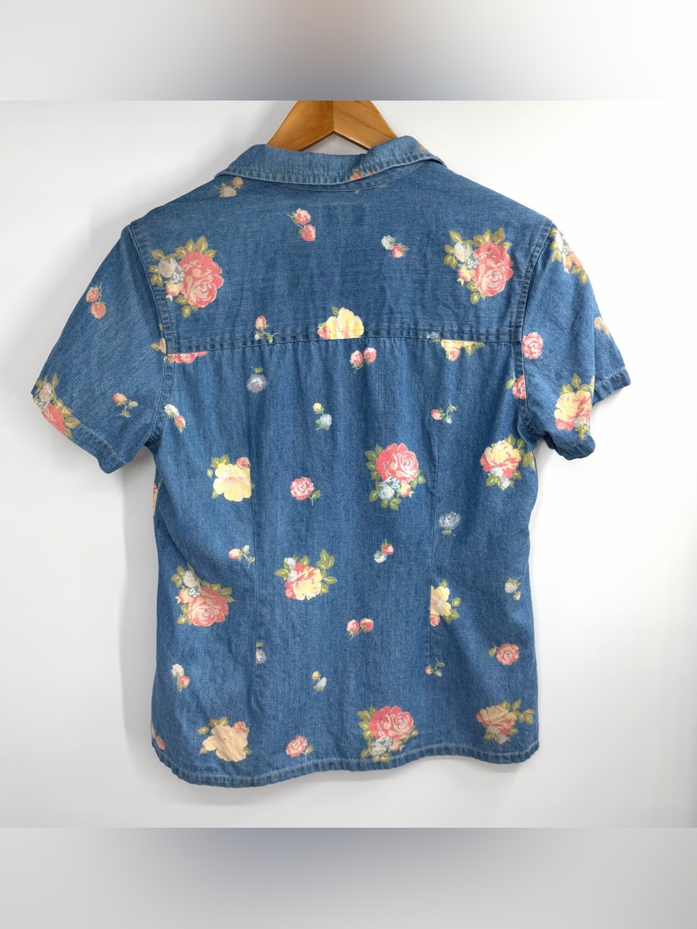 Liz Claiborne Floral Denim Shirt - Picture 8 of 13